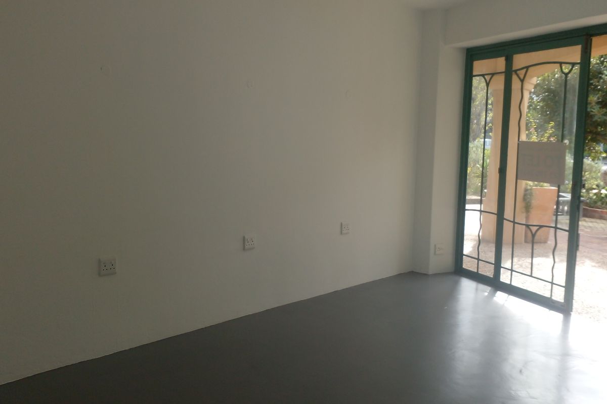 Prime Retail Space - Photo 5