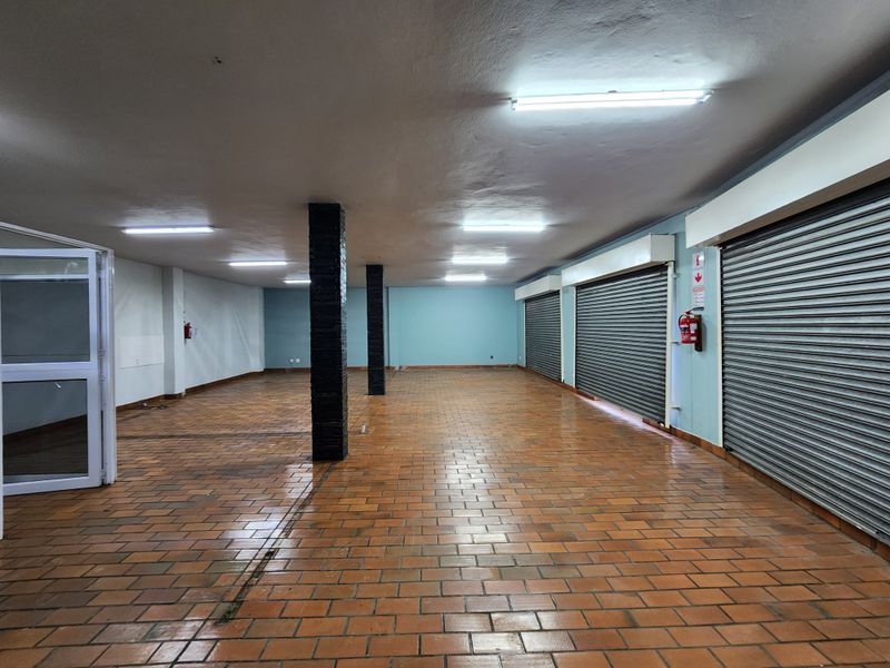 160m2 Ground Floor Retail Space with Roller Shutter Door Access To Let in Koedoespoort - Photo 7