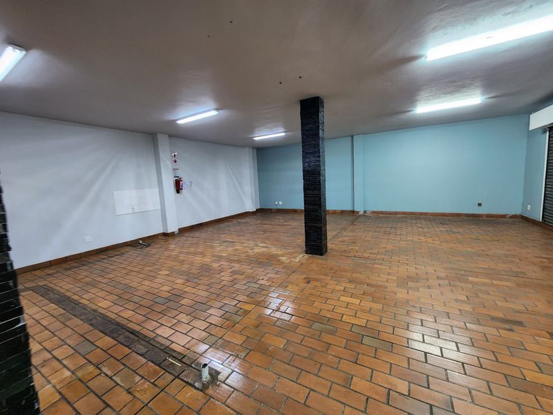 160m2 Ground Floor Retail Space with Roller Shutter Door Access To Let in Koedoespoort - Photo 4