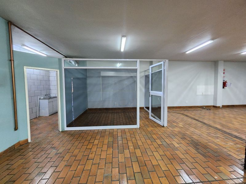 160m2 Ground Floor Retail Space with Roller Shutter Door Access To Let in Koedoespoort - Photo 2