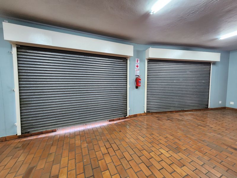 160m2 Ground Floor Retail Space with Roller Shutter Door Access To Let in Koedoespoort - Photo 9