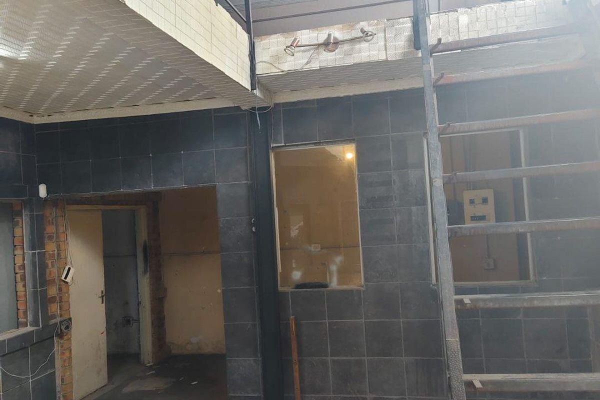 Spacious panelbeaters workshop to let in Industrial area, Sasolburg. - Photo 2