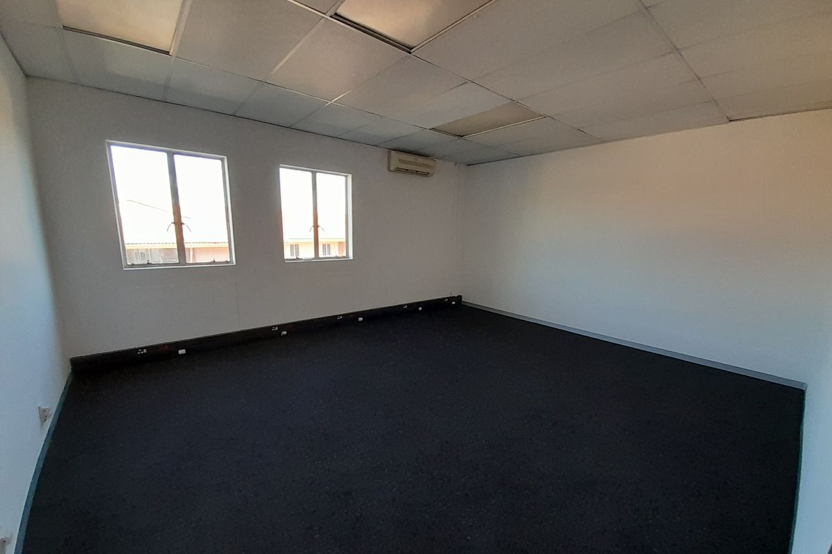 Bright and Functional Office Space in a Secure Randjespark Business Park - Photo 4