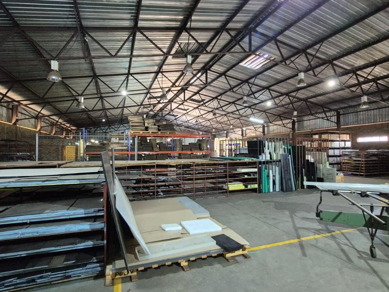 Prime Stormvoël Road Industrial Opportunity | 1,000m2 Freestanding Warehouse To Let - Photo 6