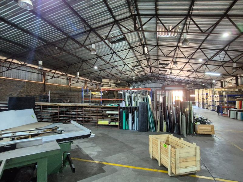 Prime Stormvoël Road Industrial Opportunity | 1,000m2 Freestanding Warehouse To Let - Photo 9