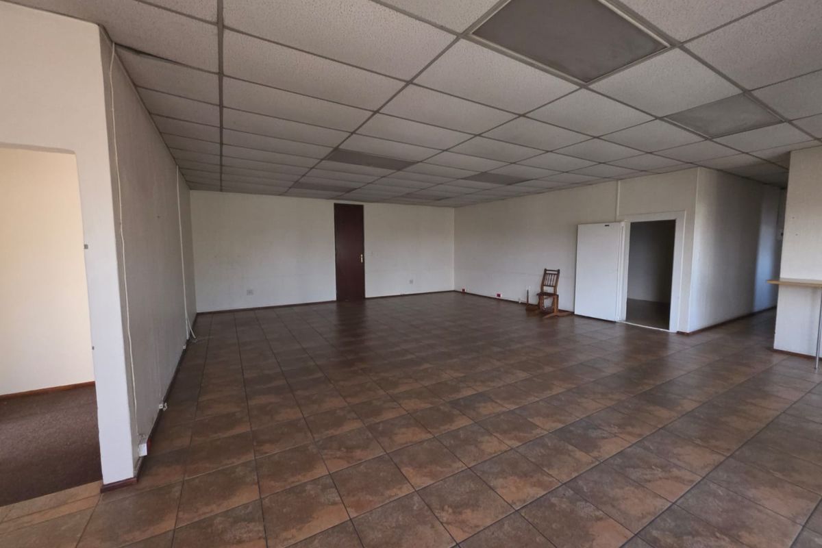High-Visibility Office Space on Rondebult Road - Photo 3