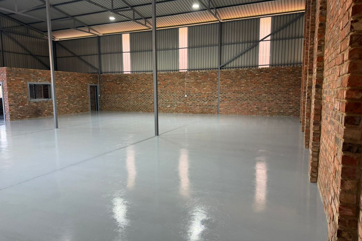 350m2 Warehouse  in Pomona - Photo 5
