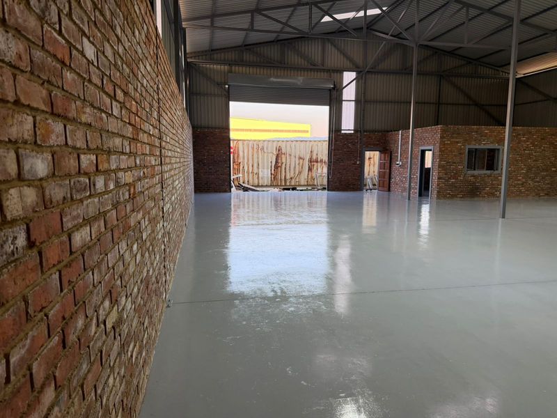 350m2 Warehouse  in Pomona - Photo 9