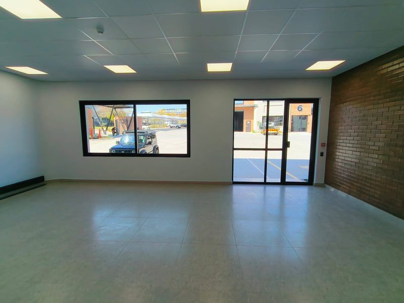 High-Exposure 1,057m2 Warehouse To Let in Secure Samrand Industrial Node - Photo 5