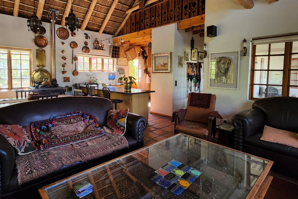 Versatile smallholding outside Wellington for sale - Photo 4