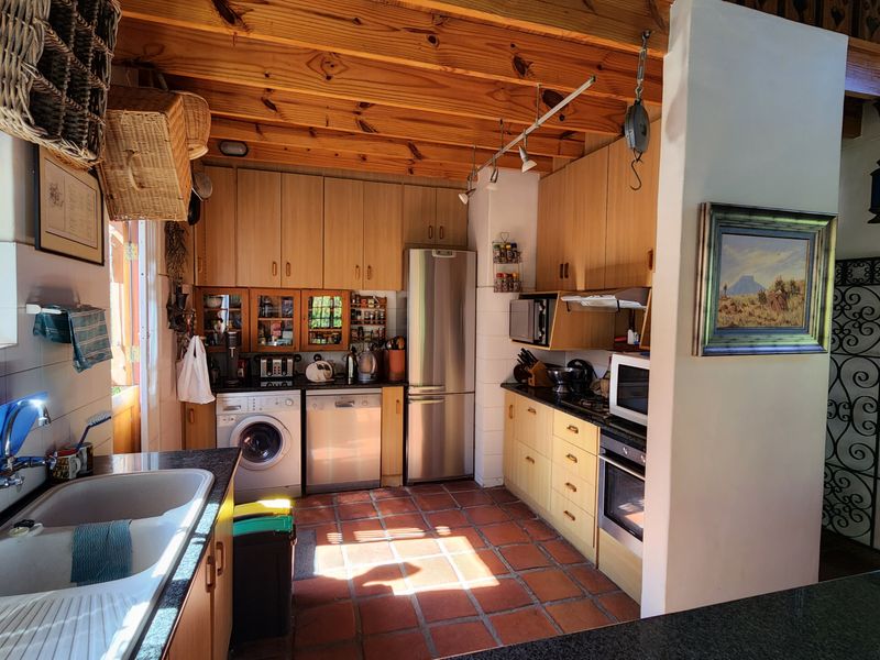Versatile smallholding outside Wellington for sale - Photo 5