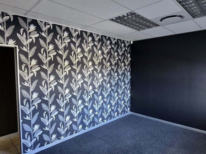 Prime visible office space to let - Sonheuwel-Nelspruit with well established business in the area - Photo 5