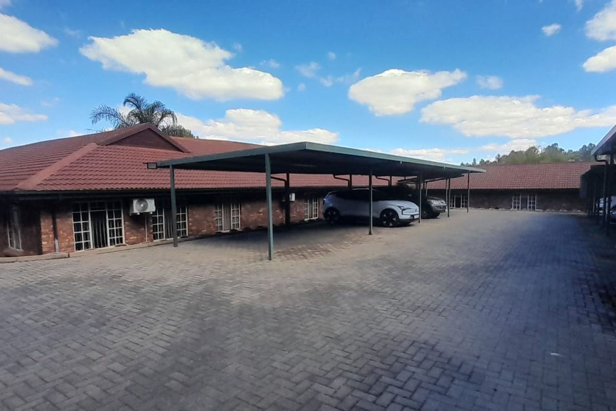 Hidden Corporate Gem with a Private Campus Style Feel in Kyalami To Let - Photo 2
