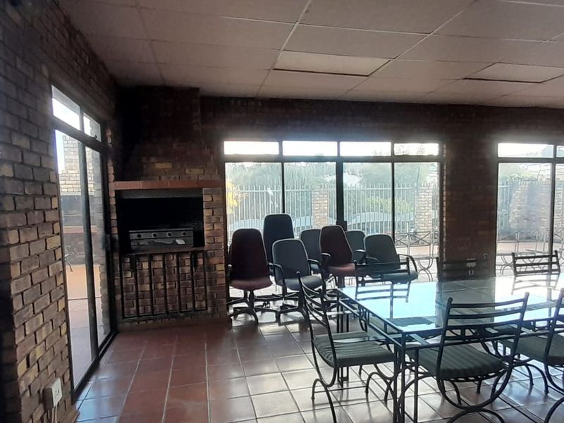 Hidden Corporate Gem with a Private Campus Style Feel in Kyalami To Let - Photo 6