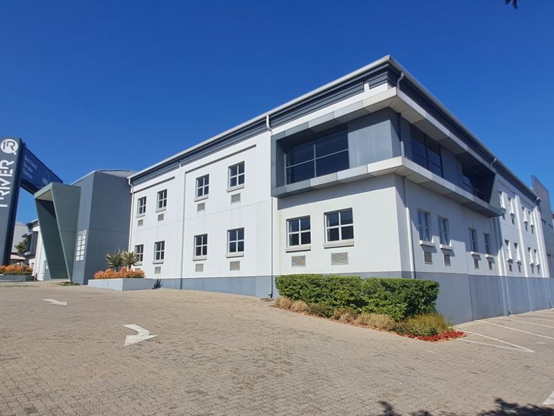 Modern Open Plan Office with Excellent Natural Light in Riverview Office Park - Photo 2