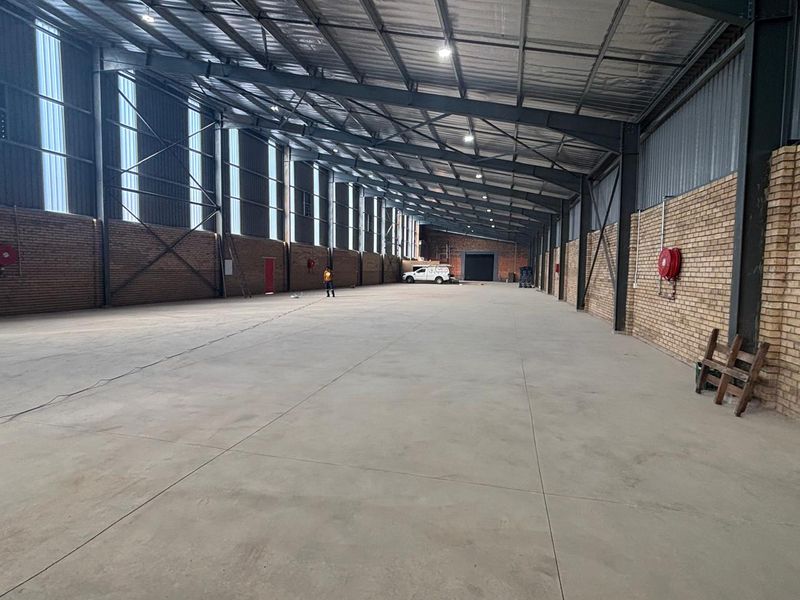 2250sqm Warehouse for Rent in Willowton, Pmb at R123750-00 per month plus Vat - Photo 1