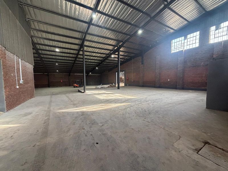 2250sqm Warehouse for Rent in Willowton, Pmb at R123750-00 per month plus Vat - Photo 8