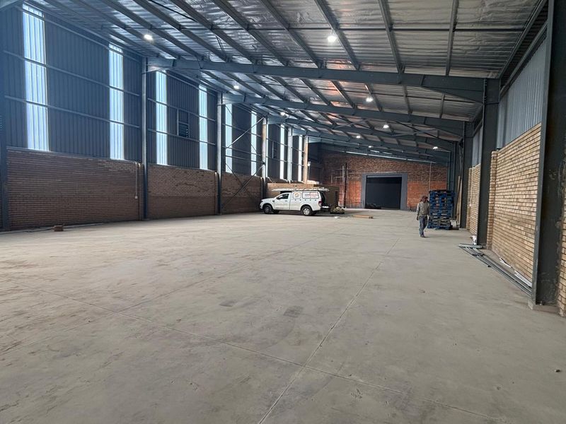 2250sqm Warehouse for Rent in Willowton, Pmb at R123750-00 per month plus Vat - Photo 5