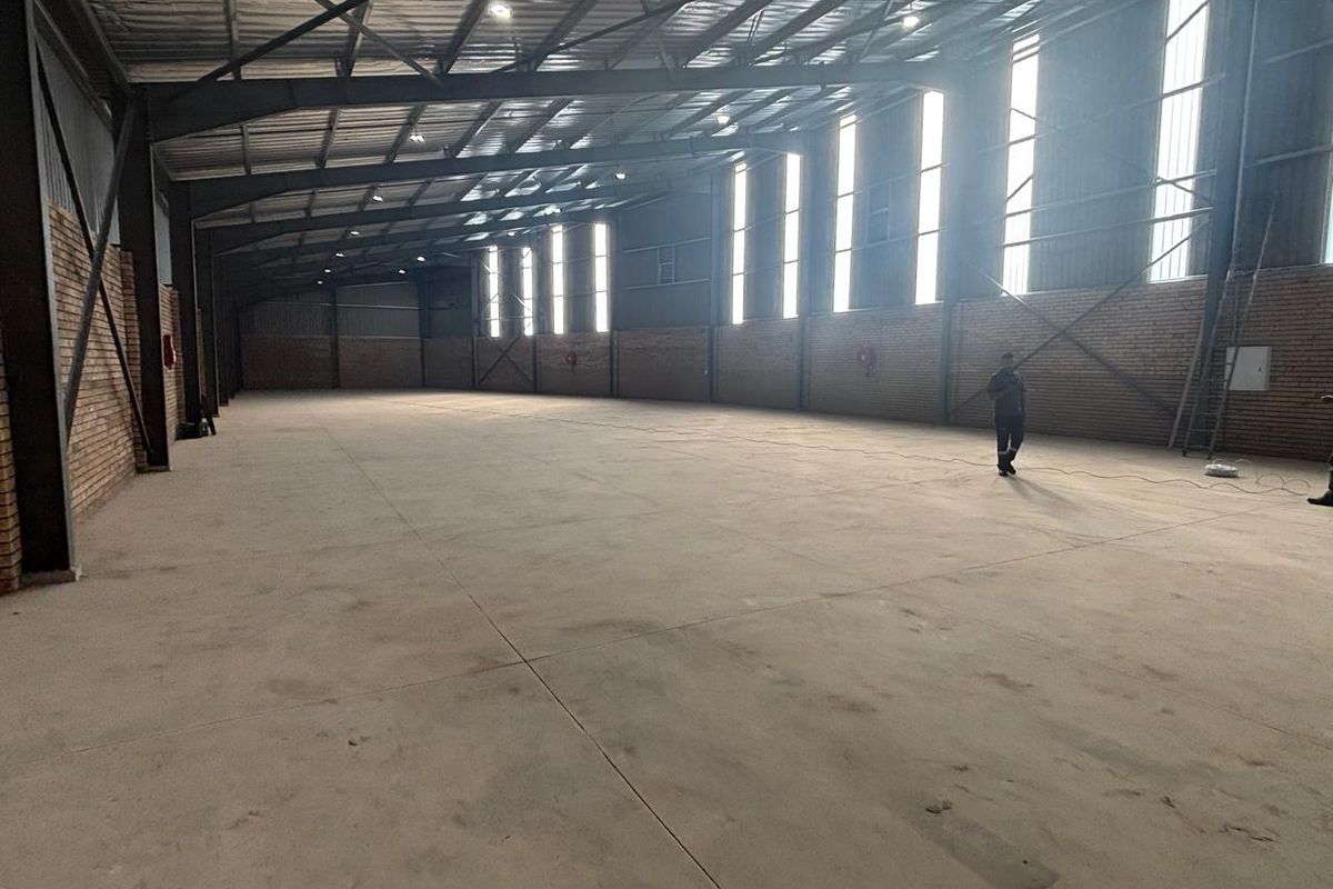 2250sqm Warehouse for Rent in Willowton, Pmb at R123750-00 per month plus Vat - Photo 3