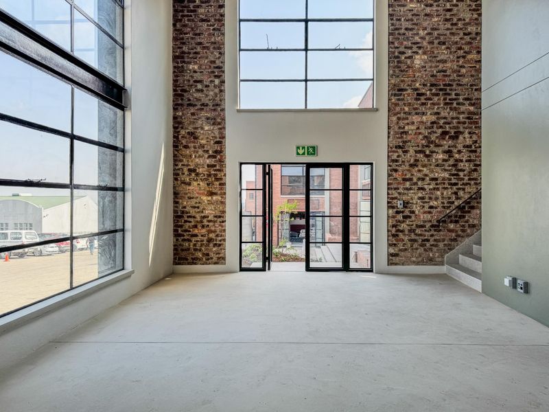 Modern Loft-Style Warehouse To Let in Midrand’s Dynamic Innovation Hub - Photo 4