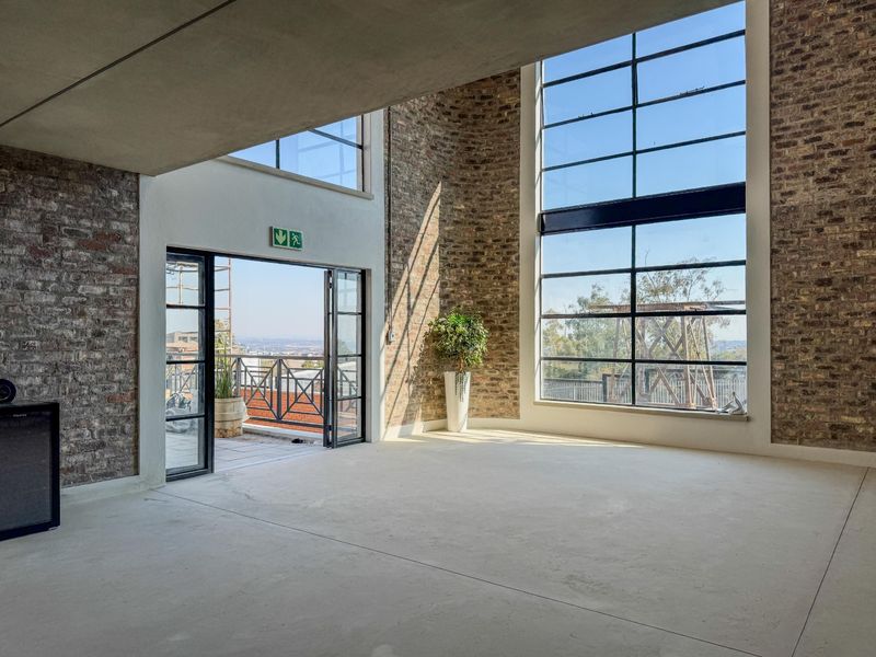 Modern Loft-Style Warehouse To Let in Midrand’s Dynamic Innovation Hub - Photo 3