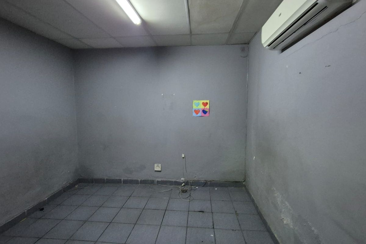 High-Performance 1,015m2 Freehold Industrial Warehouse To Let in Silverton - Photo 3