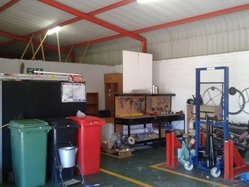 Industrial Stand - Photo 7