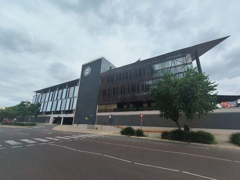 LANDMARK P-GRADE 11400M2 OFFICE SPACE FOR SALE IN CENTURION CBD - Photo 1