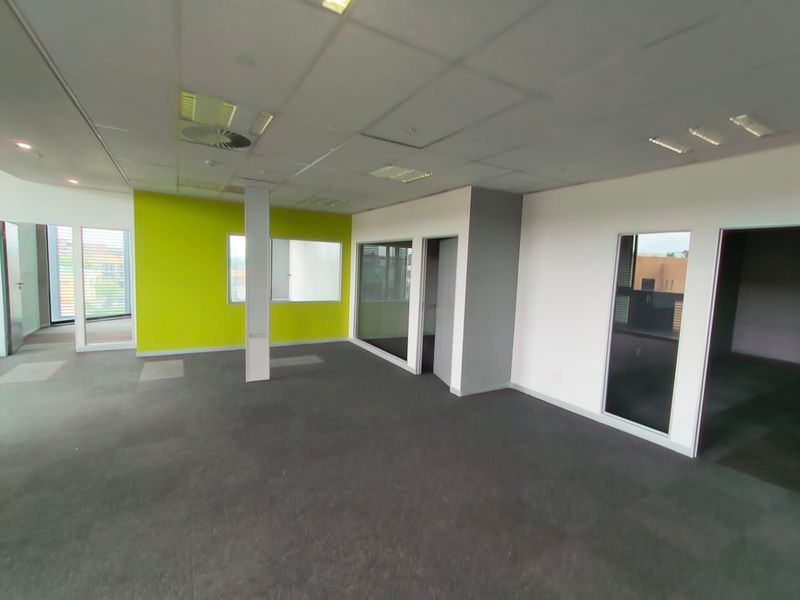 LANDMARK P-GRADE 11400M2 OFFICE SPACE FOR SALE IN CENTURION CBD - Photo 5