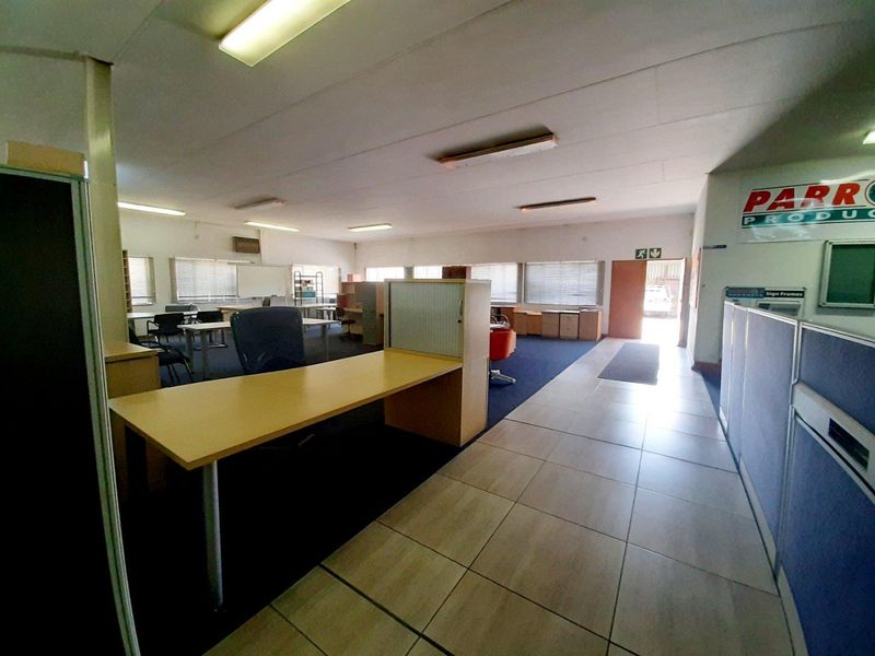 Commercial property for sale in Sasolburg Industrial area. - Photo 8