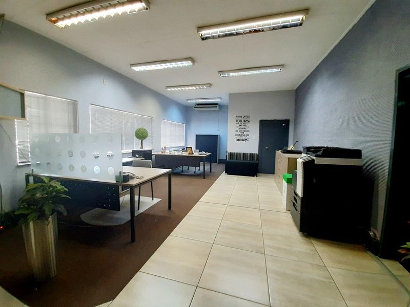 Commercial property for sale in Sasolburg Industrial area. - Photo 3