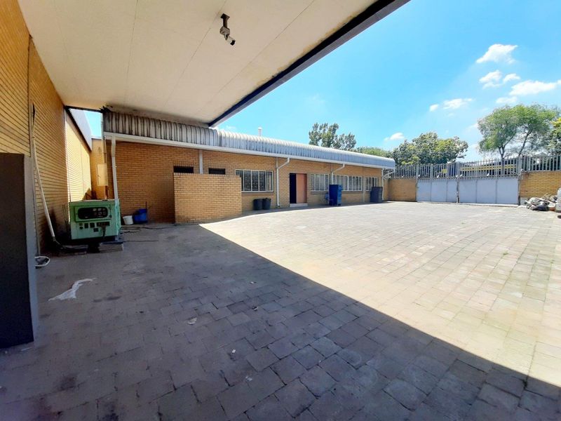Commercial property for sale in Sasolburg Industrial area. - Photo 1