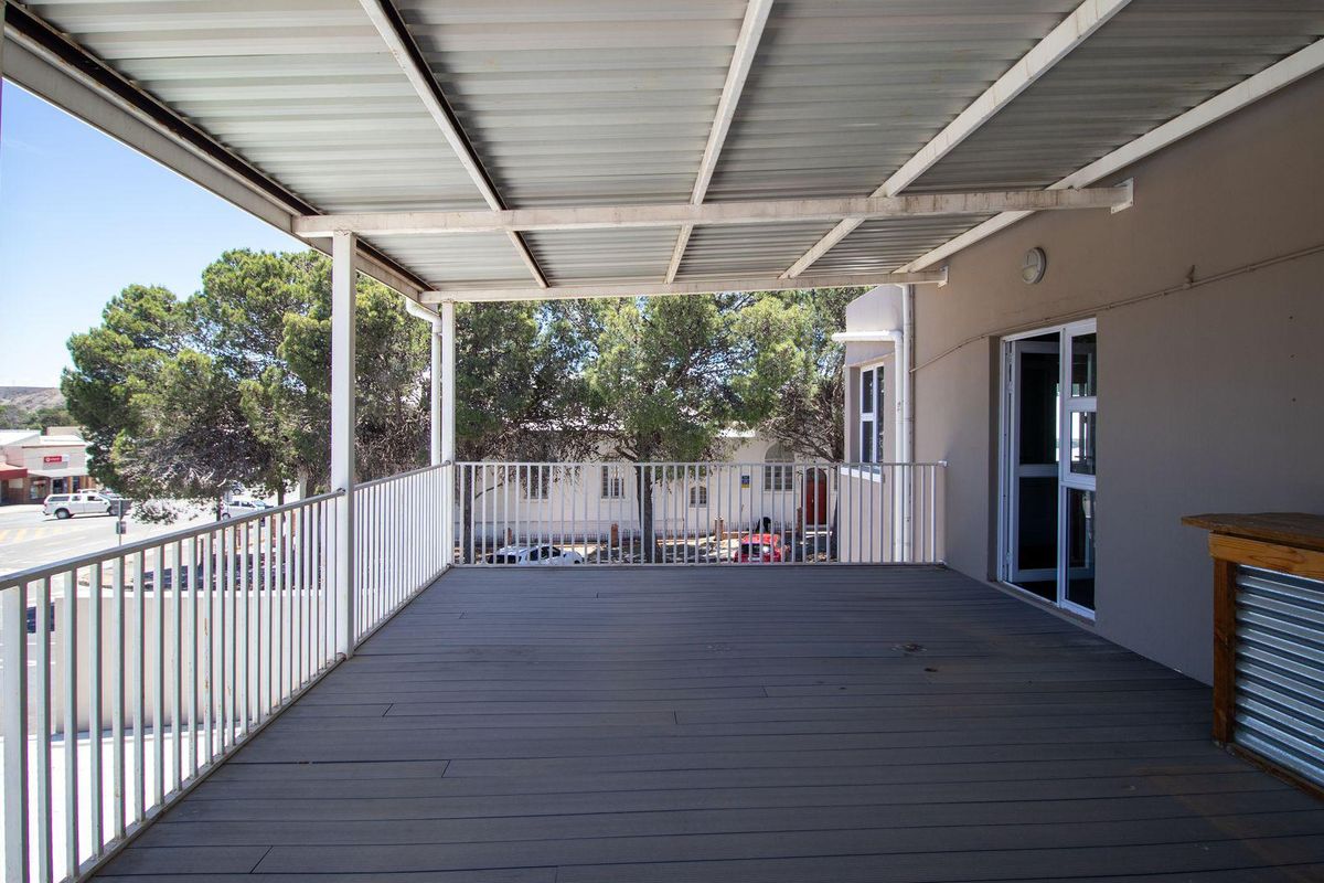 Opportunity Not to Be Missed: Prime Office Space in Cradock's Business Hub - Photo 3