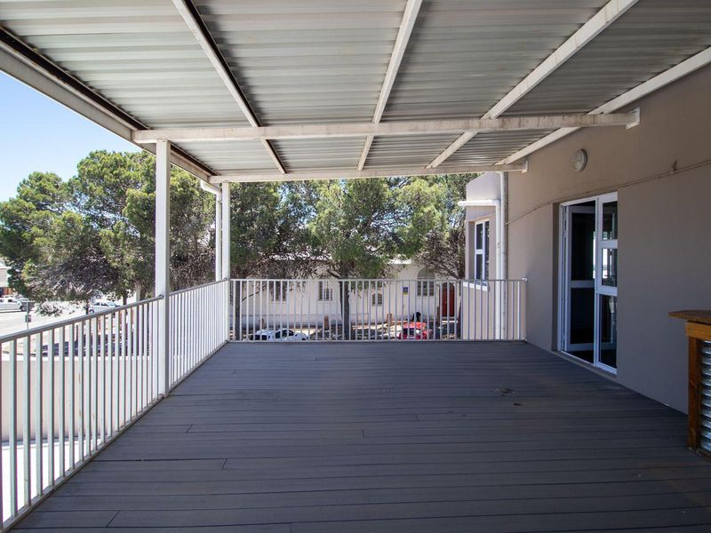 Opportunity Not to Be Missed: Prime Office Space in Cradock's Business Hub - Photo 3