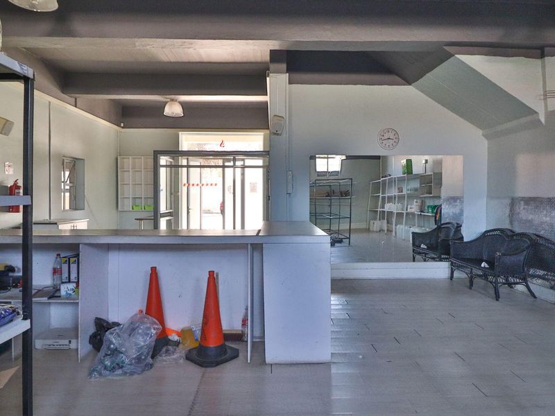 Opportunity Not to Be Missed: Prime Office Space in Cradock's Business Hub - Photo 6