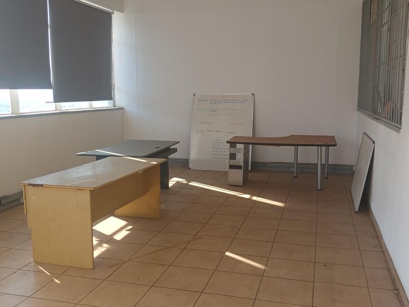 Mini Factory Rental Monthly In Johannesburg - Photo 3