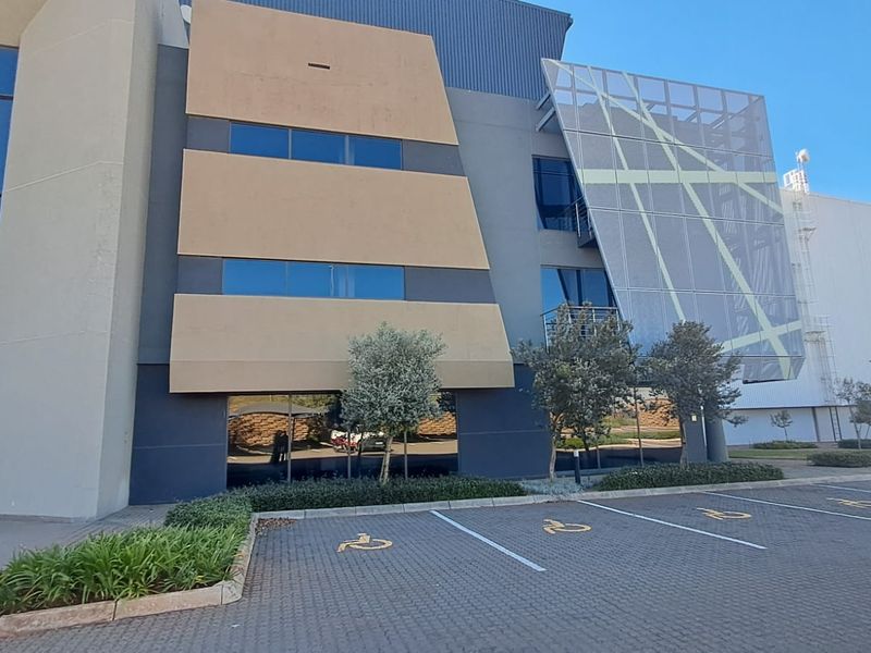 22 095m2 Warehouse in Eastport, Kemptonpark - Photo 4