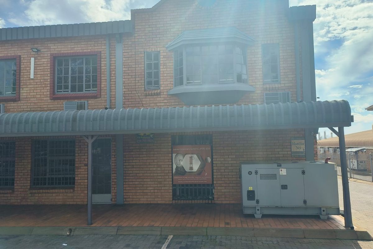 306m2 Warehouse To Let in Hennopspark, Centurion | Secure Industrial Unit with Showroom and Offices - Photo 2