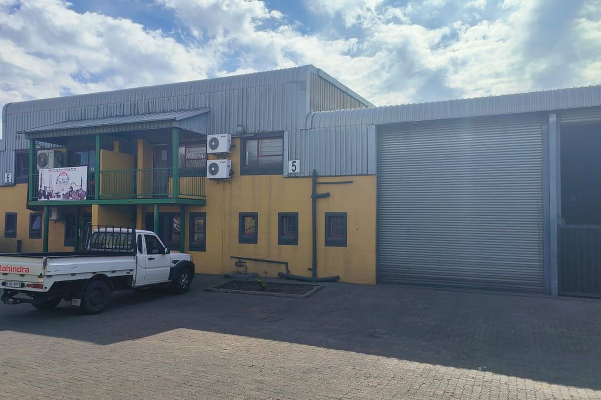 420m2 Warehouse To Let in Hennopspark, Centurion | Secure Industrial Unit with Modern Offices - Photo 3