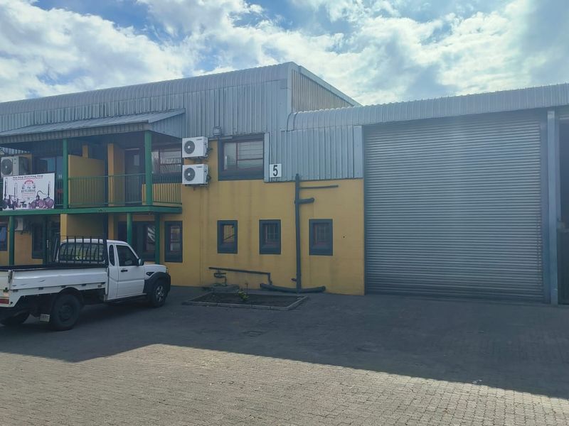 420m2 Warehouse To Let in Hennopspark, Centurion | Secure Industrial Unit with Modern Offices - Photo 2