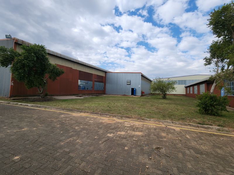 5,990m2 A-Grade Warehouse To Let in Rosslyn, Prime Automotive & Logistics Hub - Photo 1