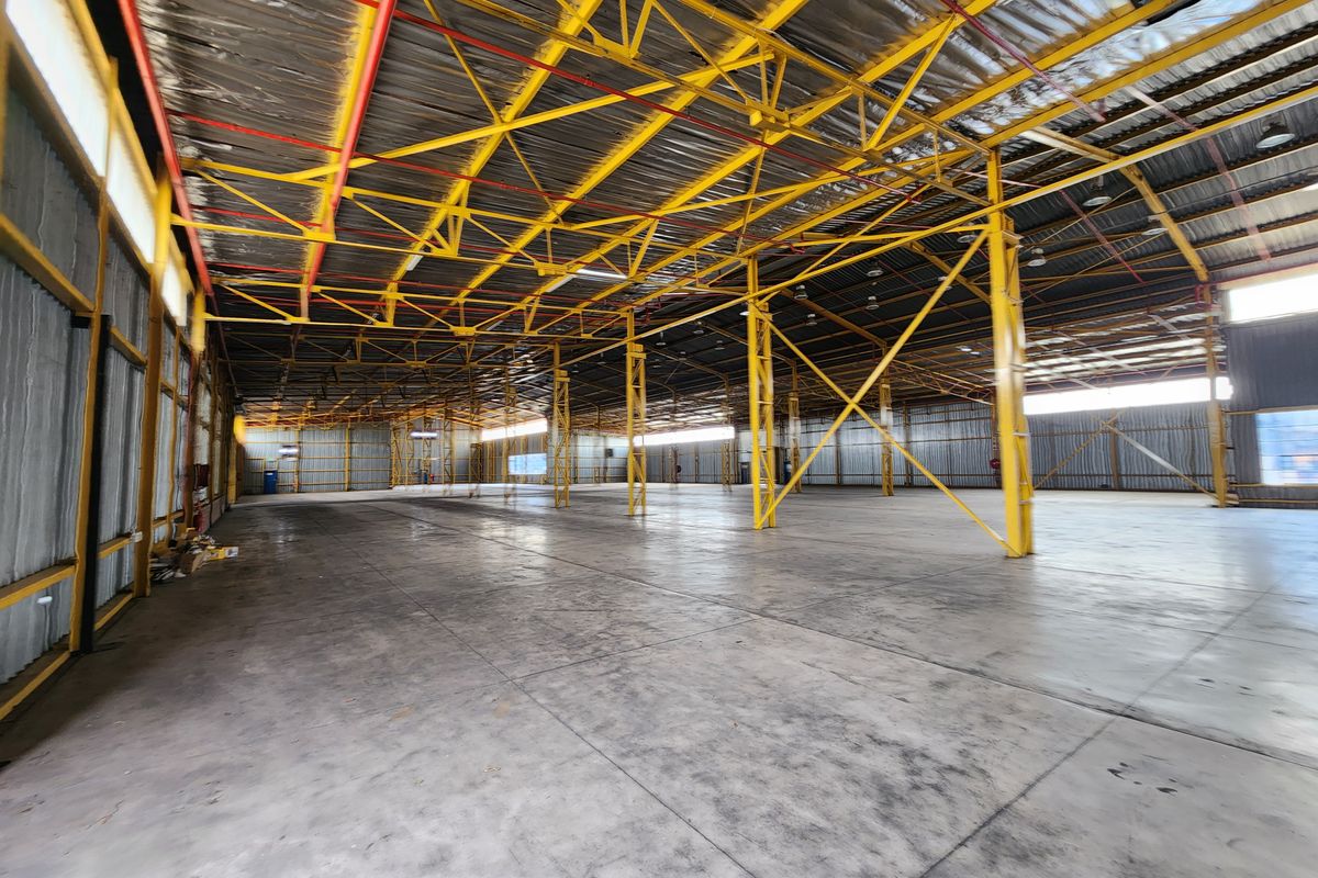 5,990m2 A-Grade Warehouse To Let in Rosslyn, Prime Automotive & Logistics Hub - Photo 4