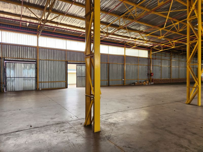 5,990m2 A-Grade Warehouse To Let in Rosslyn, Prime Automotive & Logistics Hub - Photo 10