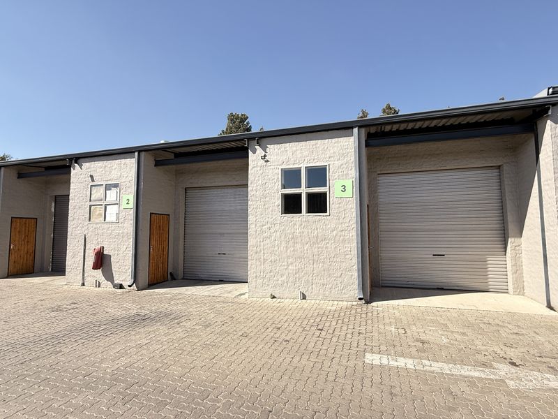 140m2 AAA-Grade Warehouse To Let in Worksheds Industrial Park - Photo 4