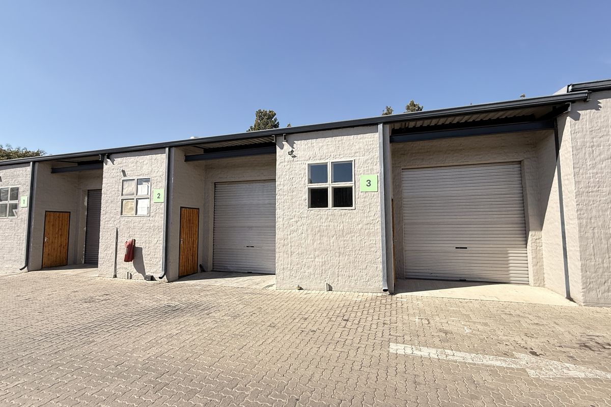 140m2 AAA-Grade Warehouse To Let in Worksheds Industrial Park - Photo 4