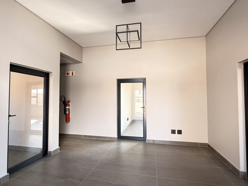 Brand-New P-Grade Warehouse To Let in Westhills Business Estate - Photo 6