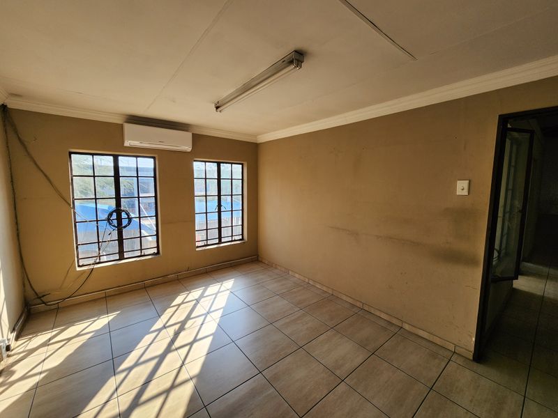 Expand Your Operations with this 530m2 Warehouse from a High-Demand Silverton Industrial Address - Photo 7