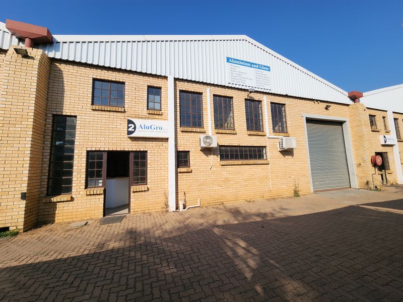 Expand Your Operations with this 530m2 Warehouse from a High-Demand Silverton Industrial Address - Photo 1