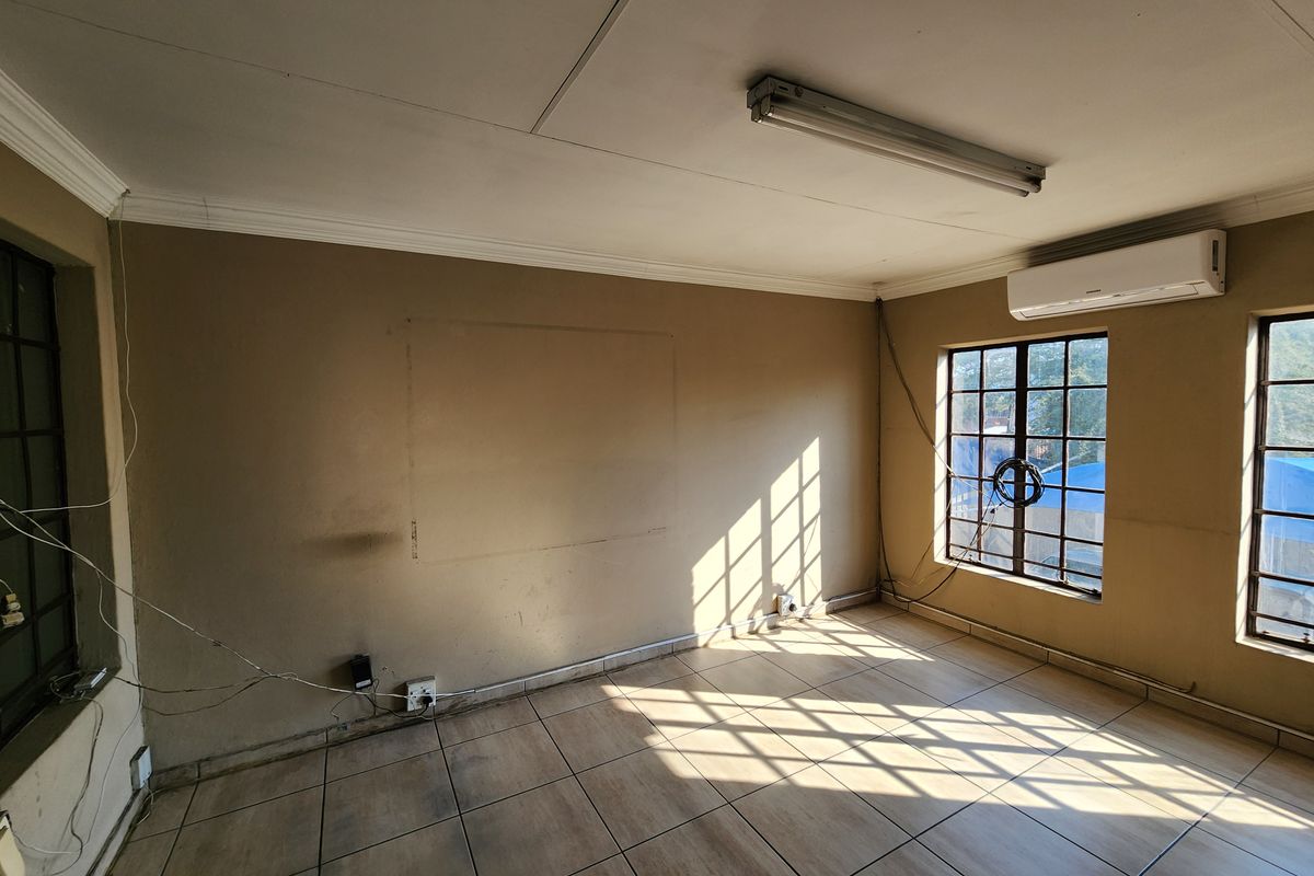 Expand Your Operations with this 530m2 Warehouse from a High-Demand Silverton Industrial Address - Photo 3