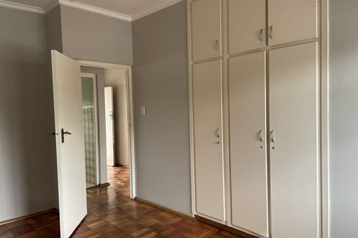 Ideal Offices for Convenience in Central Westvlle - Photo 5